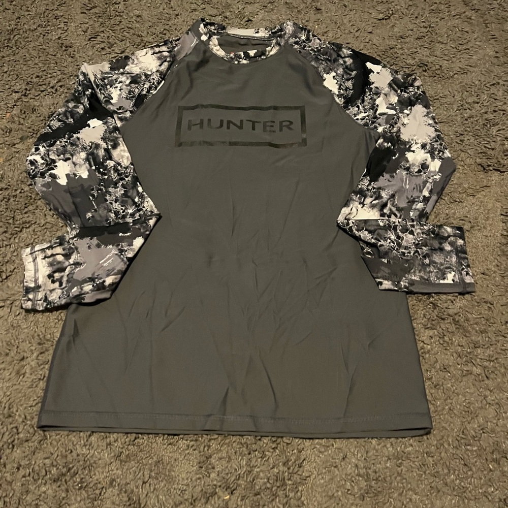 Hunter Black and Gray Long Sleeve‎ Shirt